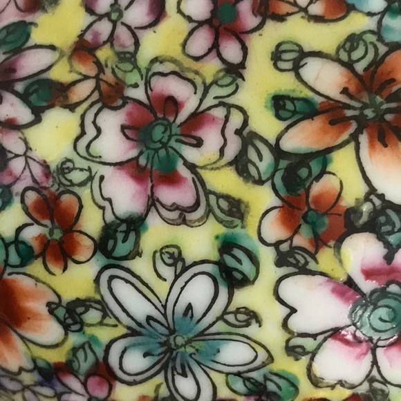 Japanese Porcelain Ware 12” Tall Vase hand painted - Picture 7 of 7